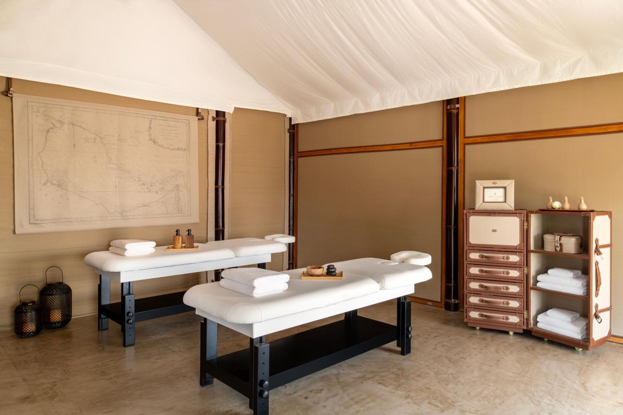 The Outpost Al Barari Camp Hotel Mesaieed Luaran gambar